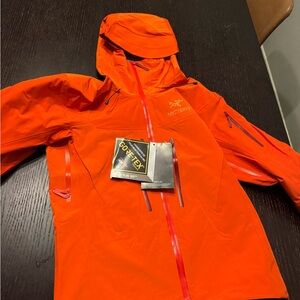 Arc'teryx Alpha Hooded Gore‑Tex Shell Jacket